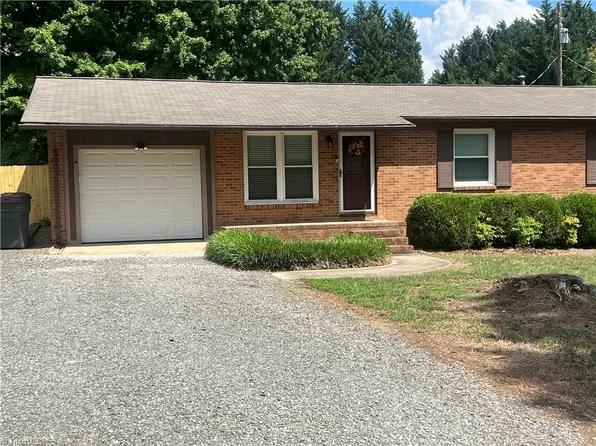 509 Robinhood Rd, Reidsville, NC 27320