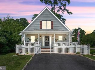 301 3rd St, Colonial Beach, VA 22443