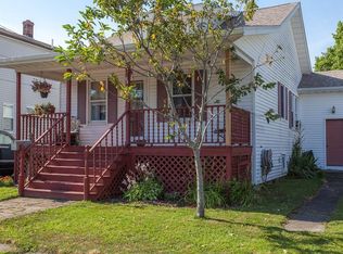 94 Church St, Fairhaven, MA 02719