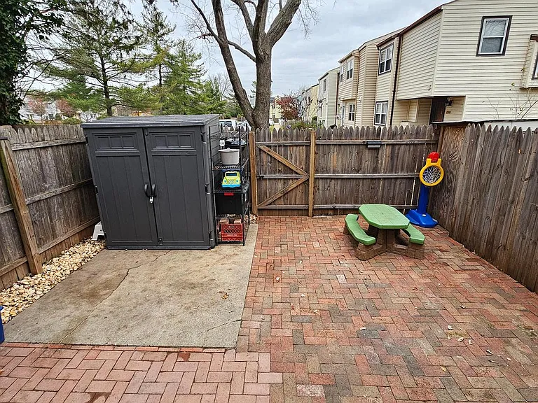 17445 Hoskinson Rd — Photo 36