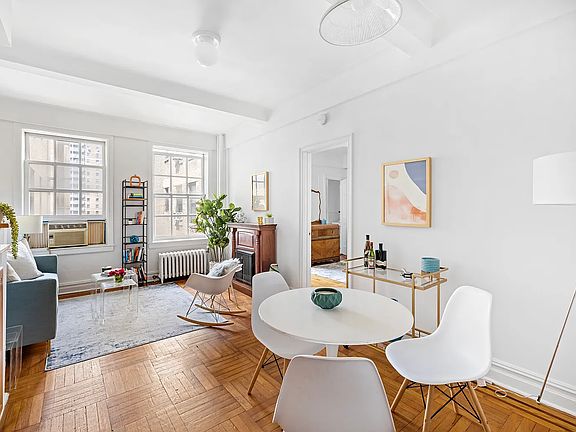 3rd image of 172 E 4th St APT 10A