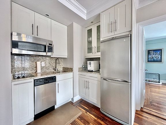 4th image of 5 Tudor City Pl APT 1420