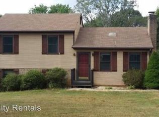 2920 Hawkins Mill Rd, Lynchburg, VA 24503