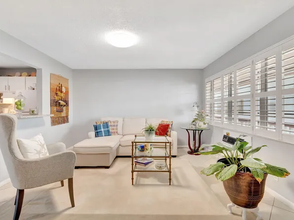 46 Andover B, West Palm Beach, FL 33417