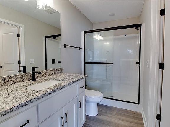 4th image of 3105 Carlisle Ct