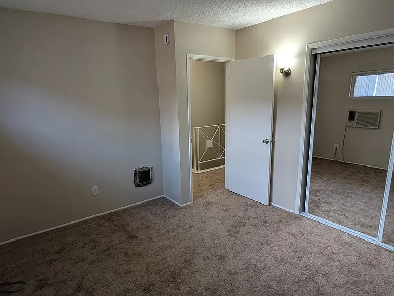 943 Fairview Ave #C — Photo 6