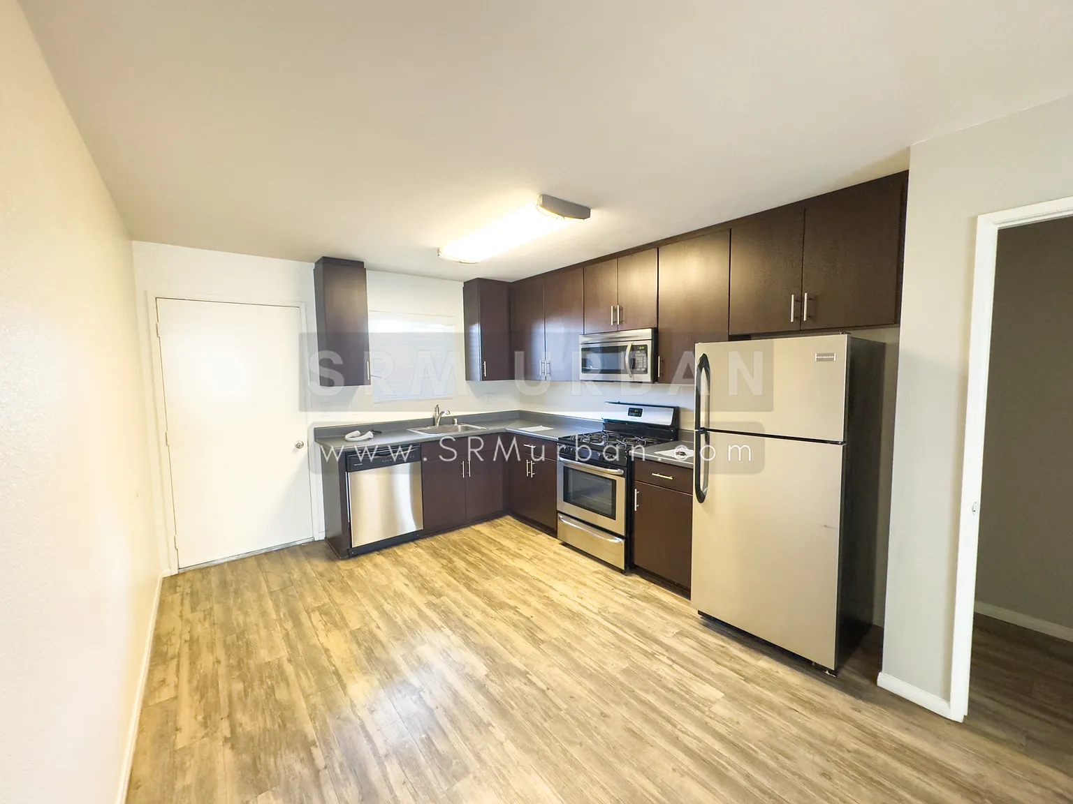2 bed, 700 sqft, $2,595 — Photo 2