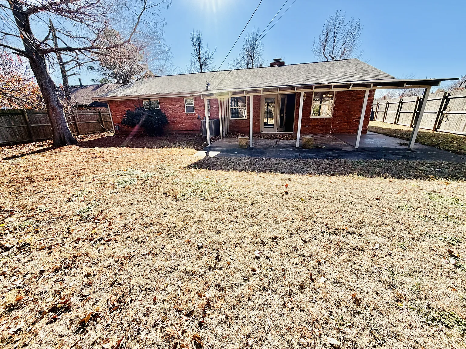 2705 Carlton Way - 1 — Photo 4