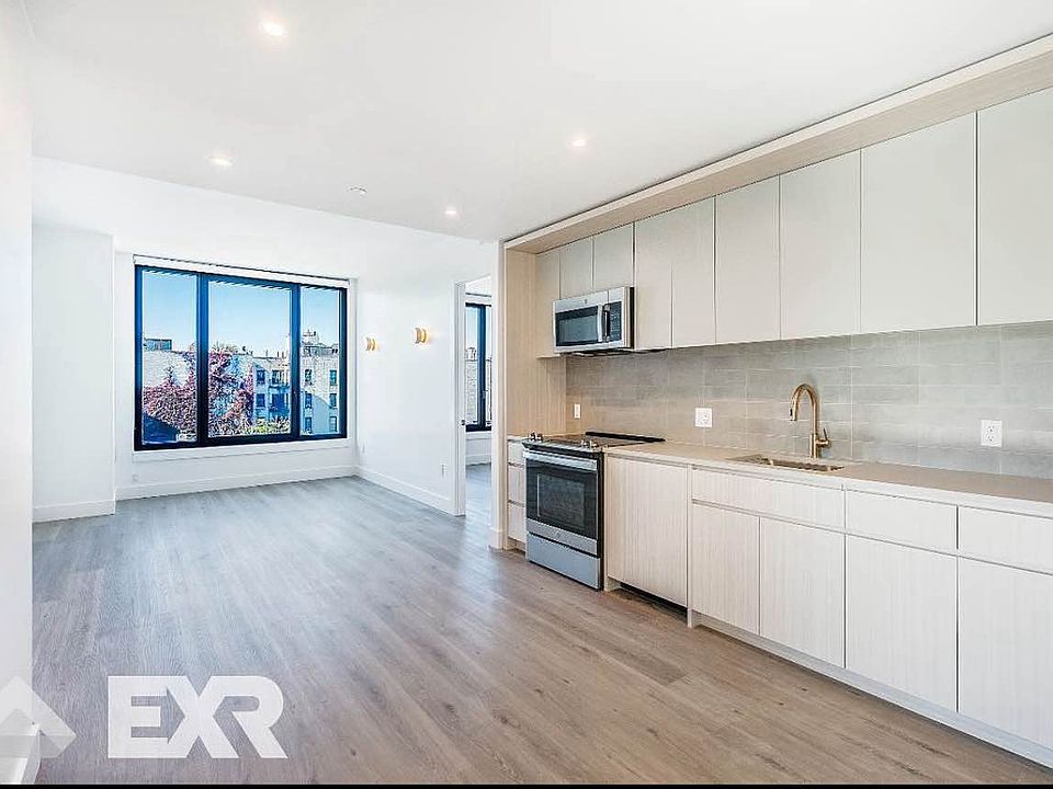 1st image of 210 Clarkson Ave #721
