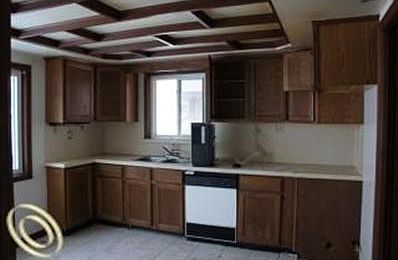 3rd image of 1664 Moulin Ave