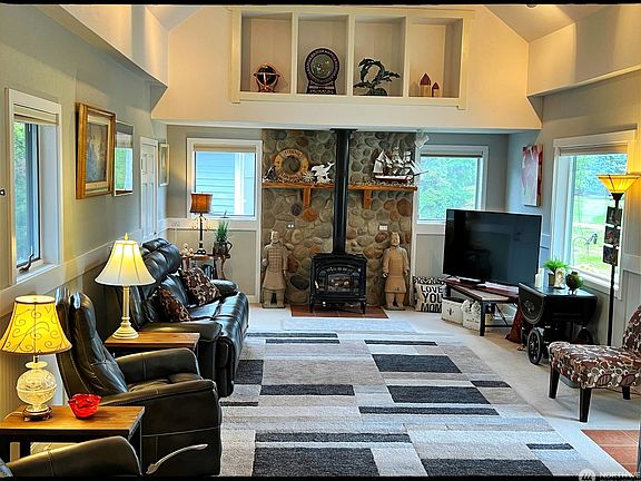 4th image of 16575 Green Lane