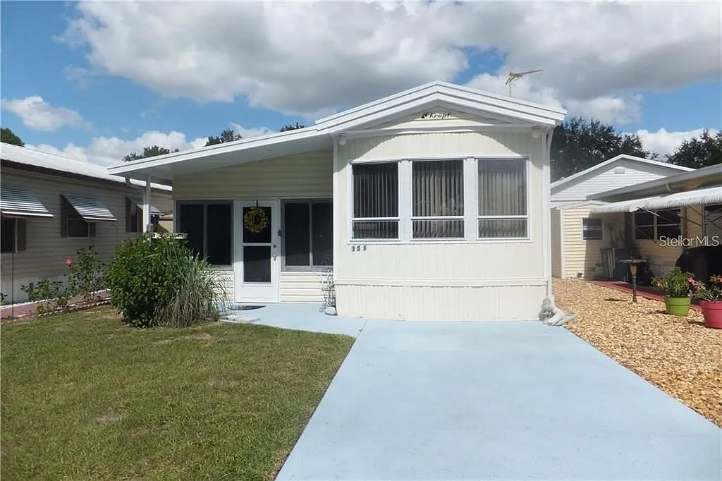 1 bed, 1.0 bath, 384 sqft, $1,125 — Photo 1