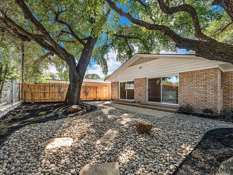 29011 Woodland Dr — Photo 6