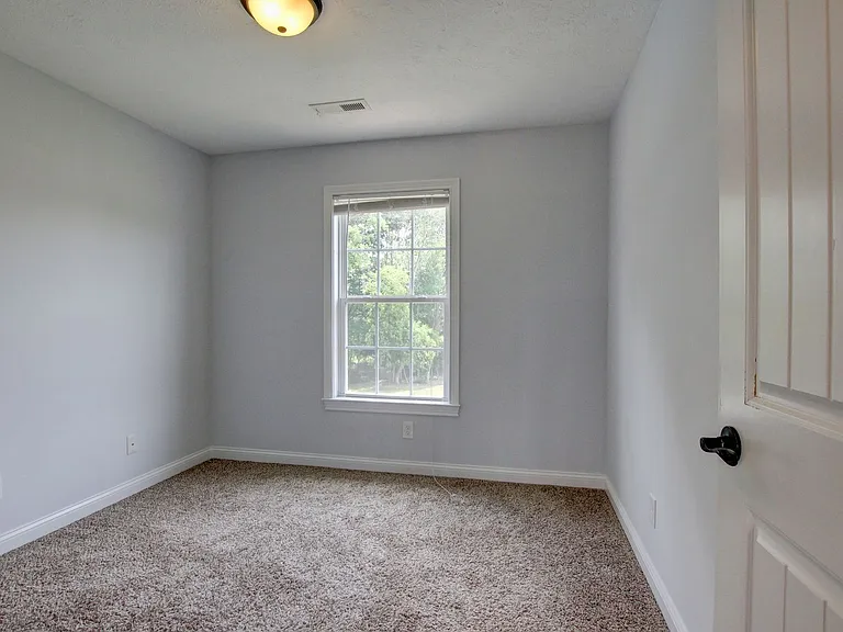 716 Cavalier Dr — Photo 69