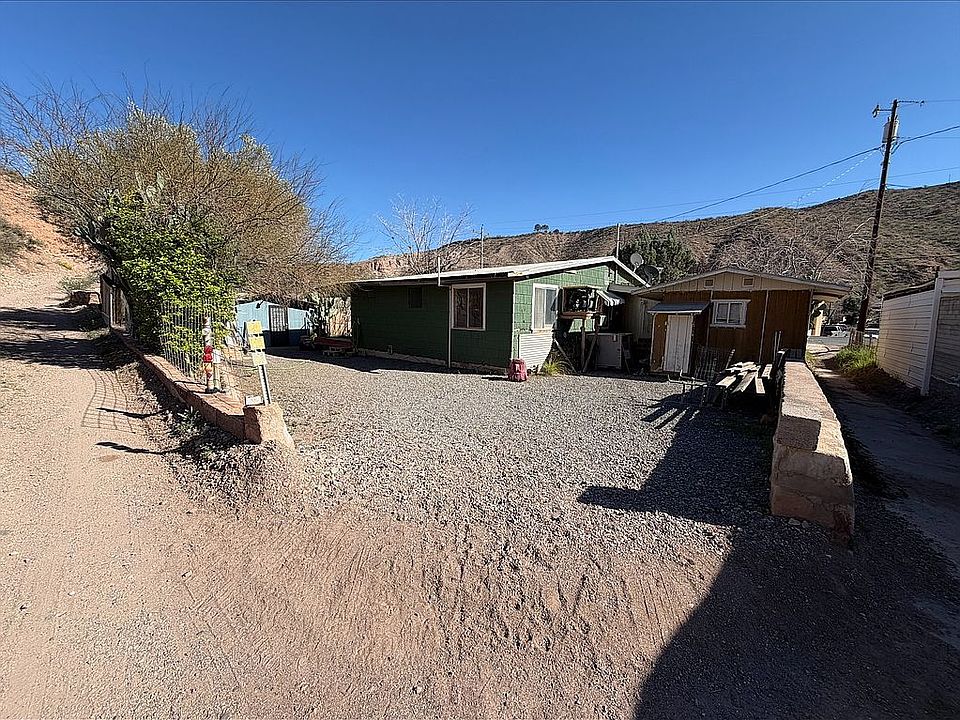 1st image of 552 Gomez Loop
