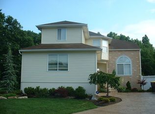 162 Rutledge Ct N, Matawan, NJ 07747