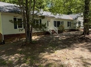 10731 Spring Run Rd, Chesterfield, VA 23832