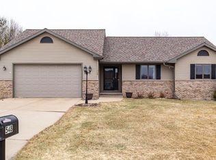 548 Nicole Ln, Wrightstown, WI 54180