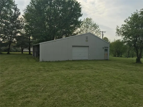 531 N Main St #D, Eolia, MO 63344