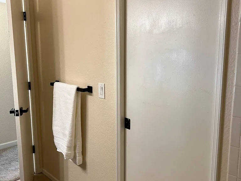 Main bathroom