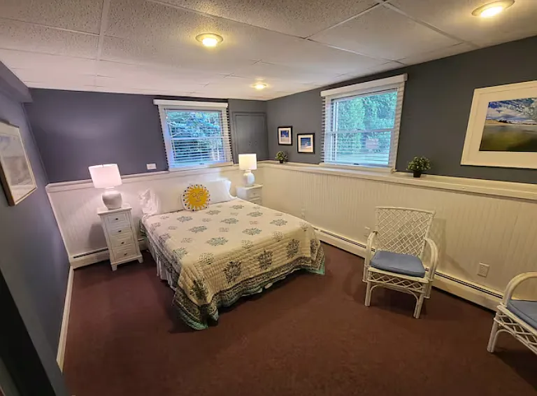 12 Leeward Dr — Photo 3