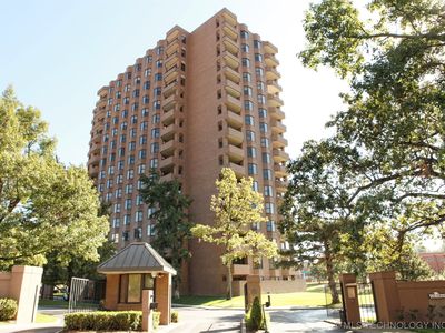 2121 S Yorktown Ave APT 203, Tulsa, OK, 74114