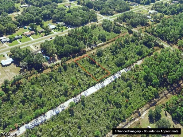 913 El Dorado Dr, Indian Lake Estates, FL 33855