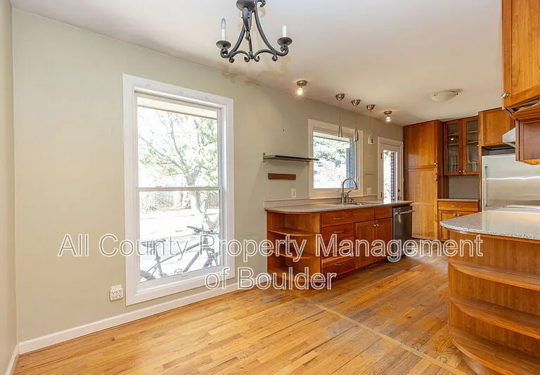 4481 Hamilton Ct — Photo 4