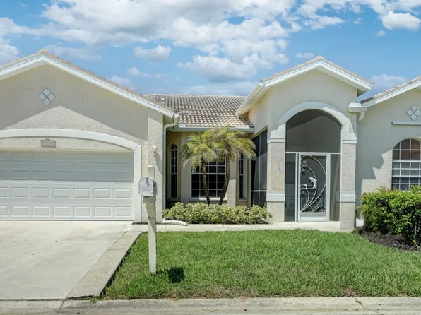11142 Lakeland Cir, Fort Myers, FL 33913