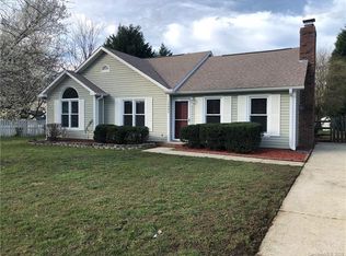 14009 Carriage Lake Dr, Charlotte, NC 28273