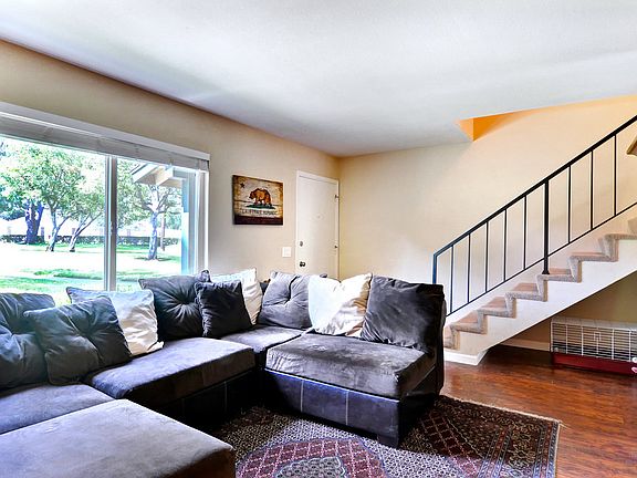 3rd image of 1722 N Rainwood Cir APT D