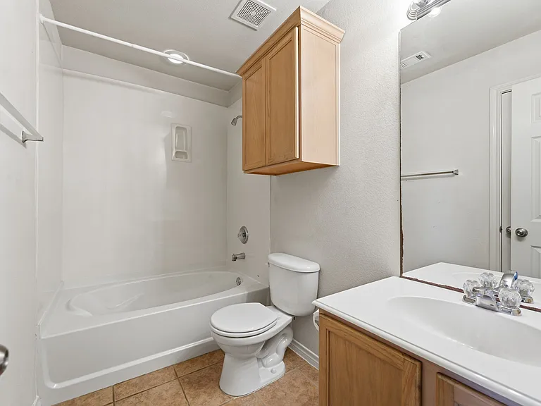 7449 Danbridge Ln — Photo 11