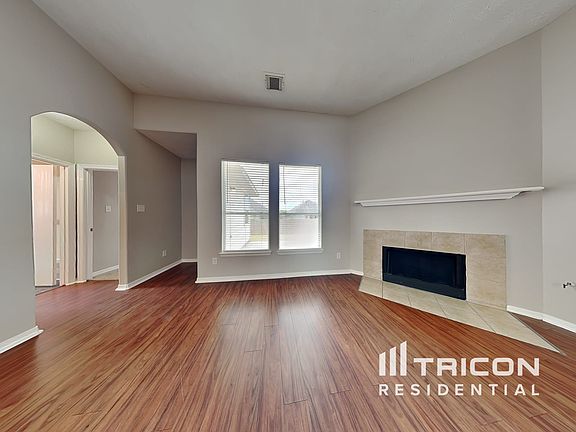 3rd image of 21550 Olympic Forest Dr