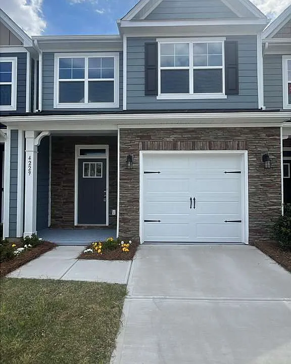 4229 Black Ct