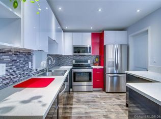 219 NE 14th Ave APT 307, Hallandale, FL 33009