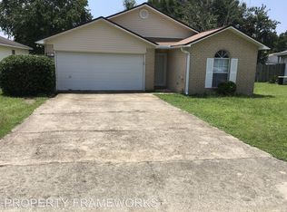 439 Oak Leaf Ct, Pensacola, FL 32514