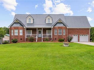 1545 W Westmoreland Rd, King, NC 27021