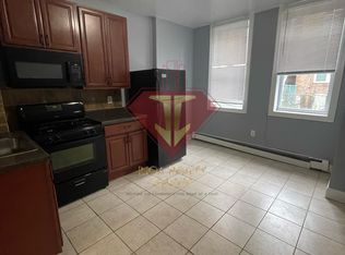 305 49th St #1N, Union City, NJ 07087