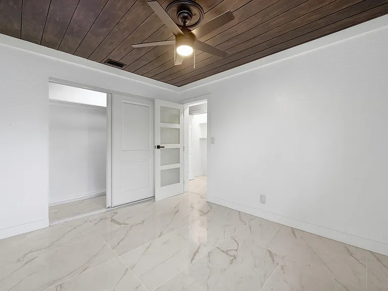 2529 Rainbow Dr — Photo 15