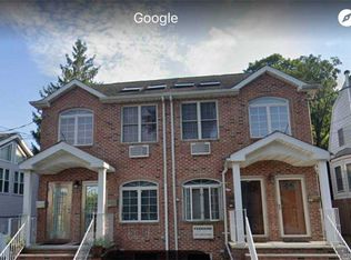 121-24 8th Ave, College Pt, NY