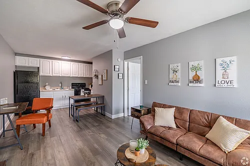 Ashton Place Apartments Photo 1