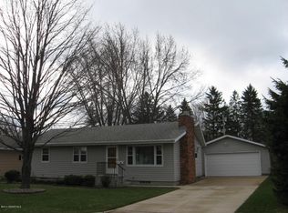 745 Phelps St E, Owatonna, MN 55060