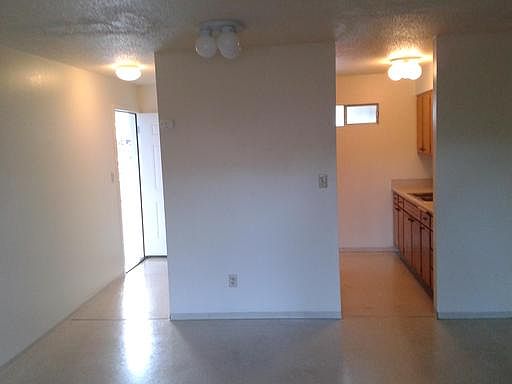 3rd image of 1665 Siskiyou Blvd APT 203
