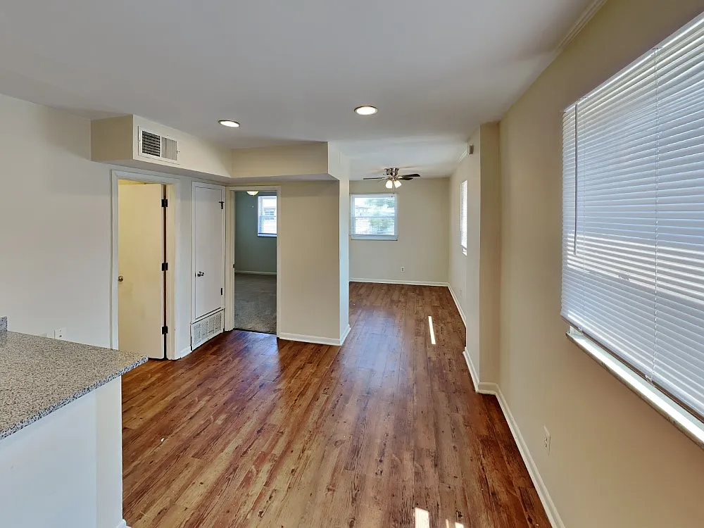 31 Chittenden Ave — Photo 2