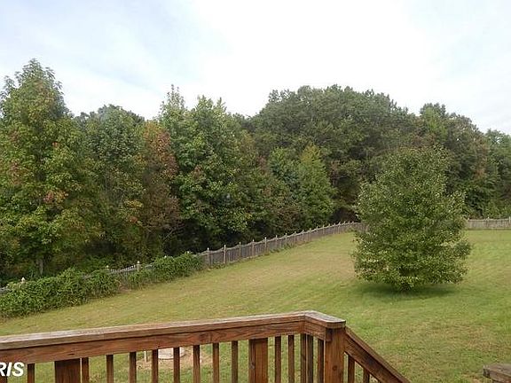 4th image of 17 Royal Hills Dr