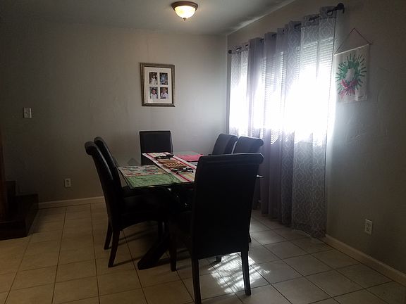 5th image of 121 Waring Knoll Dr
