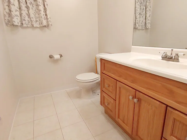 3728 Essex Ave — Photo 7