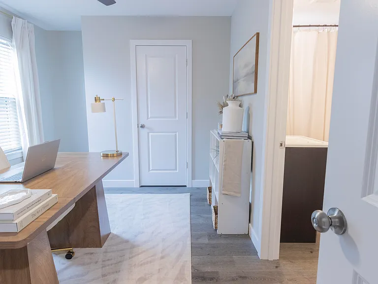 2700 Emery Dr — Photo 26