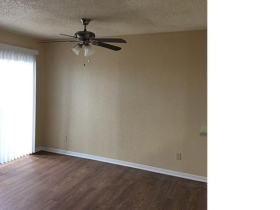 5th image of 6115 Escondido Dr APT 25A