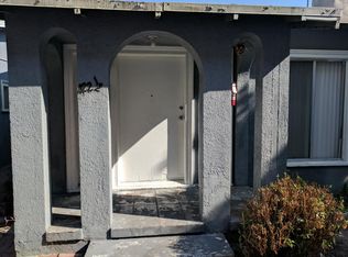 1122 1/2 N Mariposa Ave, Los Angeles, CA 90029